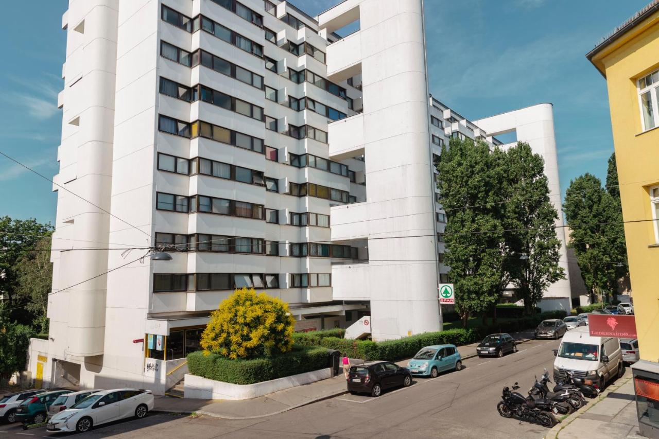 Beautiful 2-bedroom Near Schoenbrunn Apartment Wien