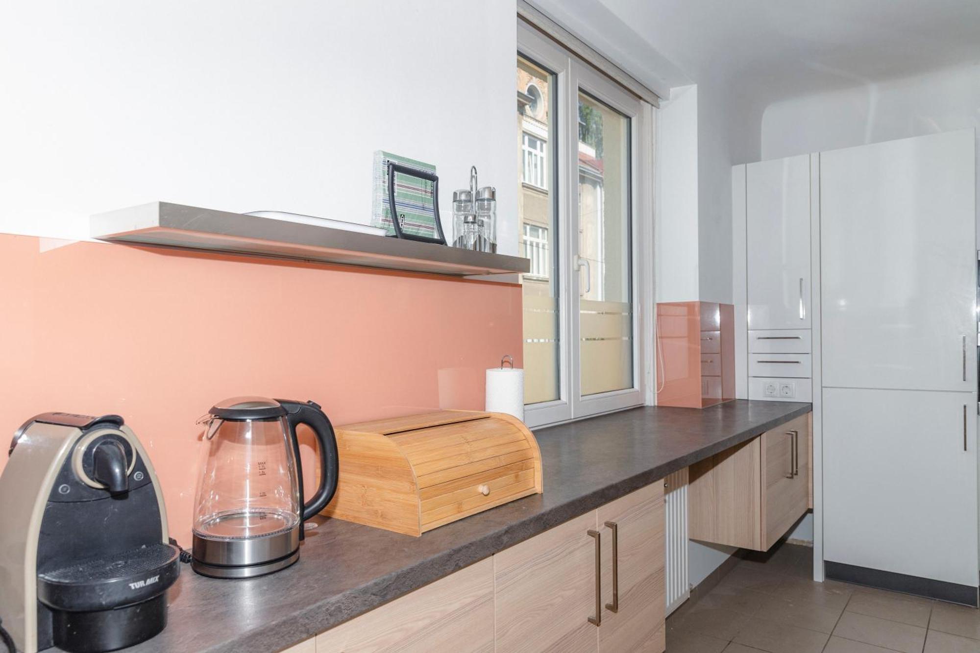Apartment Beautiful 2-bedroom Near Schoenbrunn Wien